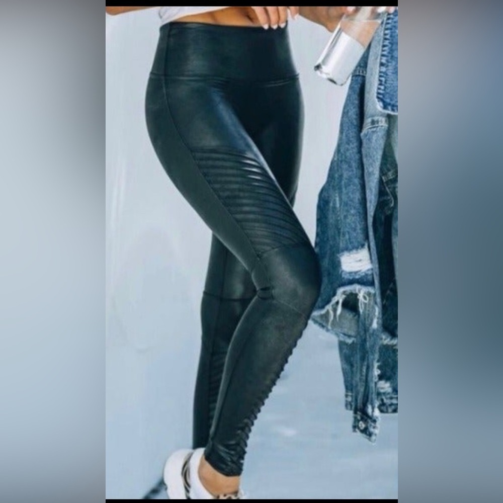 Spanx Faux Leather Moto Leggings in Black Size XL